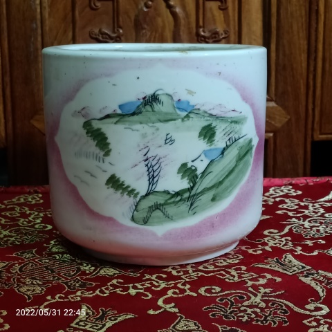 古玩陶瓷釉下五彩山水紋圈足筒式香爐拍賣，當(dāng)前價格288元
