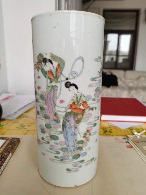 古玩陶瓷晚清民國天女散花帽筒拍賣,當前價格1600元