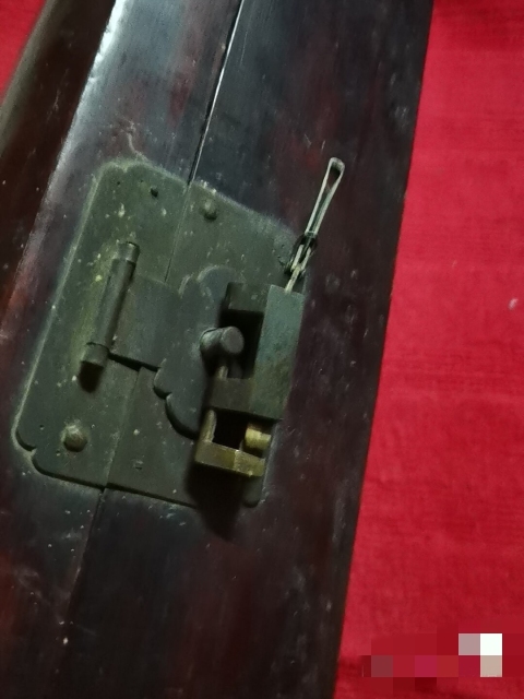 古玩雜項清早期康熙狀元枕箱拍賣,當前價格3800元