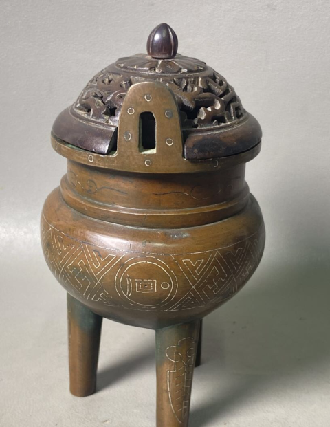 古玩銅器爐子拍賣，當前價格12000元