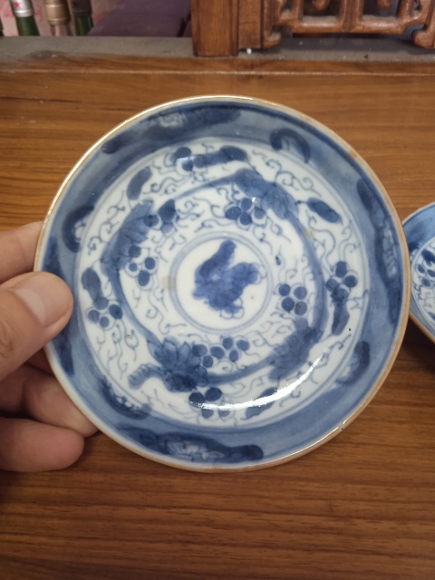 古玩陶瓷清早期青花葡萄紋盤兩個拍賣,當前價格999元
