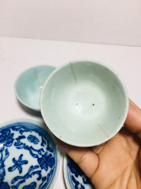 古玩陶瓷青花纏枝喜字花卉紋杯盤拍賣，當前價格0元