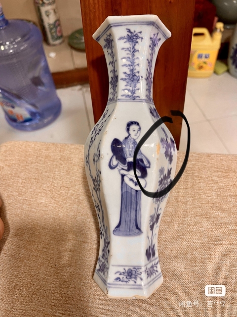 古玩陶瓷晚清侍女青花六方瓶拍賣，當前價格5900元