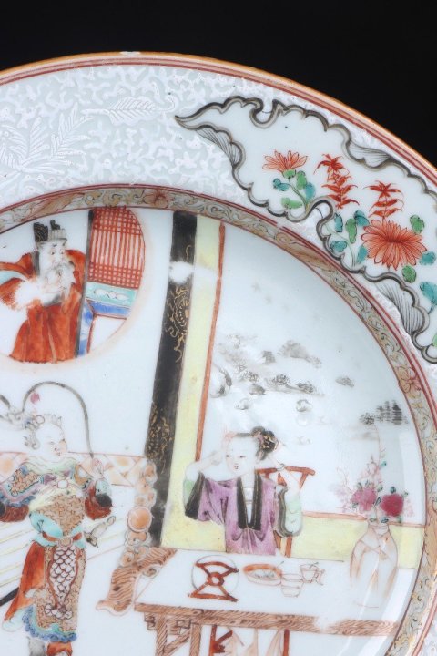 古玩陶瓷SJ-021】清雍正  粉彩鳳儀亭③國故事紋折沿盤拍賣，當(dāng)前價(jià)格30000元