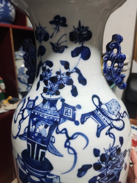 古玩陶瓷博古圖青花瓶拍賣，當前價格6666元