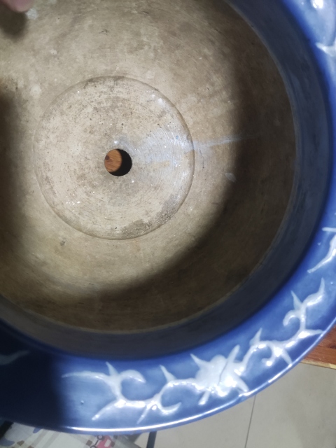 古玩陶瓷清中期藍釉堆白花卉紋花盆拍賣,當(dāng)前價格2688元