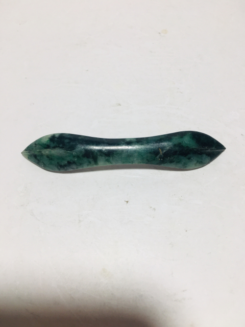 古玩玉器清代翡翠發(fā)簪拍賣,當(dāng)前價(jià)格888元