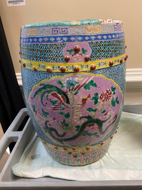 古玩陶瓷龍鳳紋繡蹲拍賣,當前價格18800元