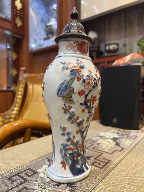 古玩陶瓷乾隆青花釩紅堆塑瓶拍賣，當前價格5899元