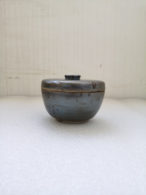 古玩陶瓷磁州窯紫金釉蓋罐拍賣,當前價格850元