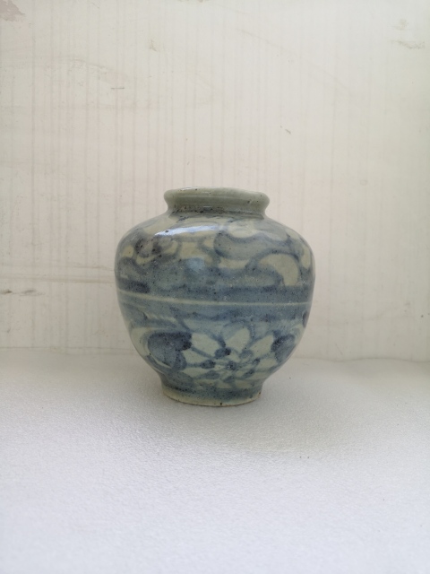 古玩陶瓷青花留白花卉紋罐拍賣,當前價格680元