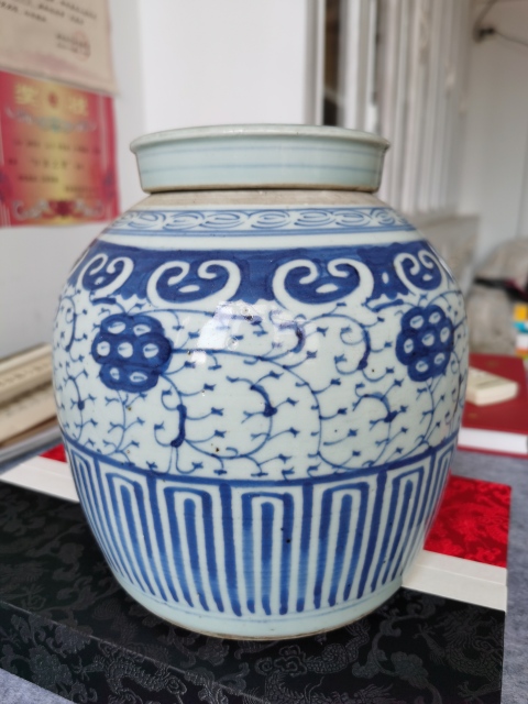 古玩陶瓷清乾隆花卉紋青花罐拍賣，當前價格1680元