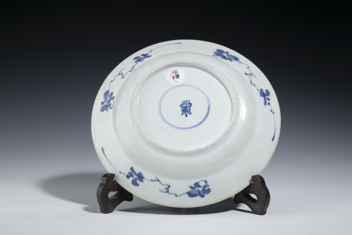 古玩陶瓷清康熙·青花花卉紋盤拍賣,當(dāng)前價格1388元
