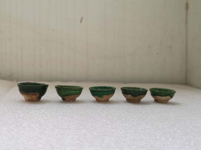 古玩陶瓷北方窯口綠釉小杯拍賣，當前價格580元