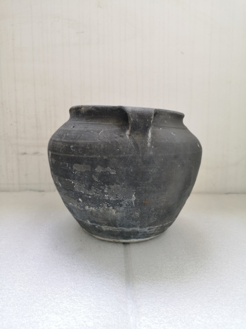 古玩陶瓷黑陶雙系罐拍賣,當(dāng)前價格450元