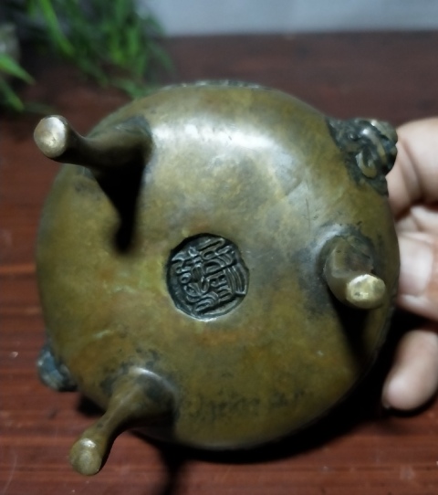 古玩銅器爐子拍賣,當前價格1999元