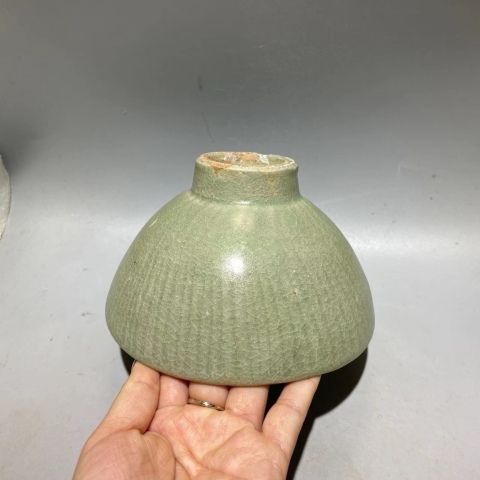 古玩陶瓷宋元:金繕龍泉碗拍賣,當前價格1980元