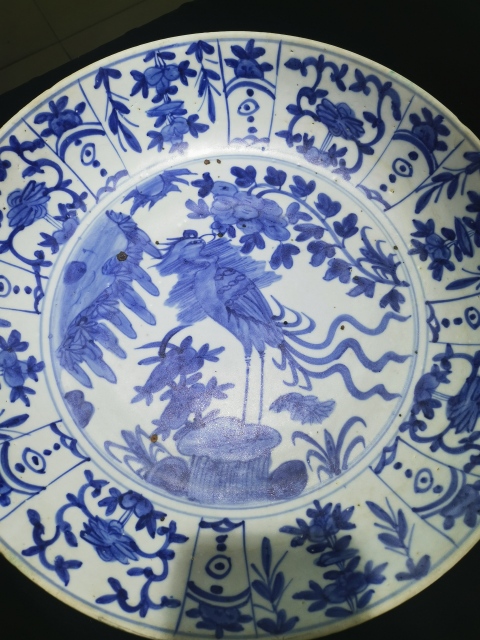 古玩陶瓷明代青花鳳凰牡丹紋盤拍賣,當前價格26000元