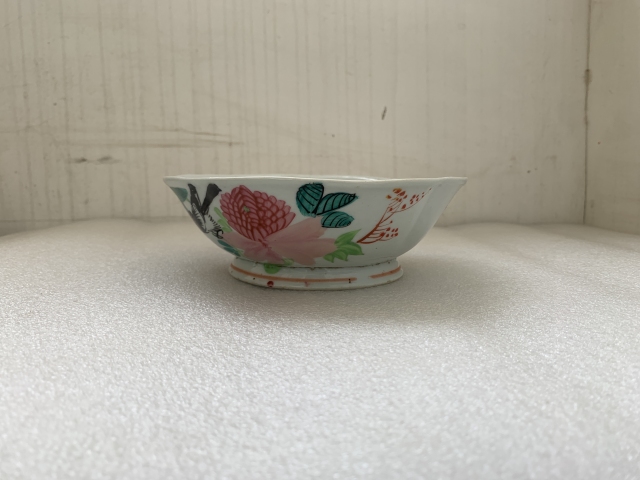 古玩陶瓷粉彩花鳥詩文葵口碗拍賣,當前價格260元