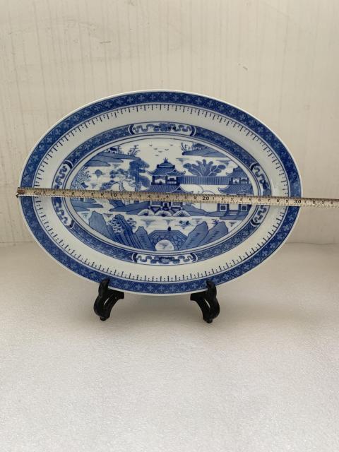 古玩陶瓷青花印山水樓閣紋長盤拍賣，當前價格398元