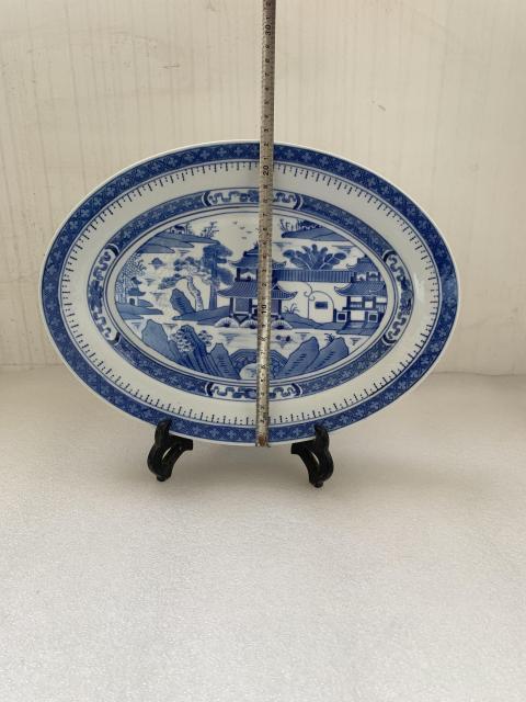 古玩陶瓷青花印山水樓閣紋長盤拍賣，當前價格398元