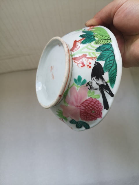 古玩陶瓷粉彩花鳥詩文葵口碗拍賣,當前價格260元