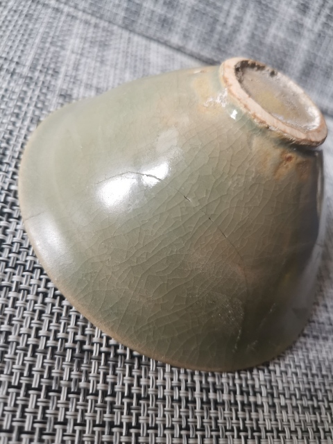 古玩陶瓷耀州青瓷斗笠盞拍賣，當(dāng)前價(jià)格2400元