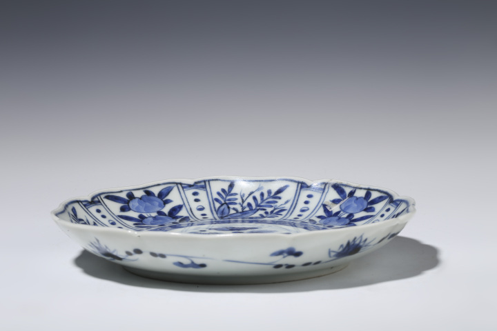 古玩陶瓷清晚·青花麒麟紋花口盤拍賣，當前價格1500元