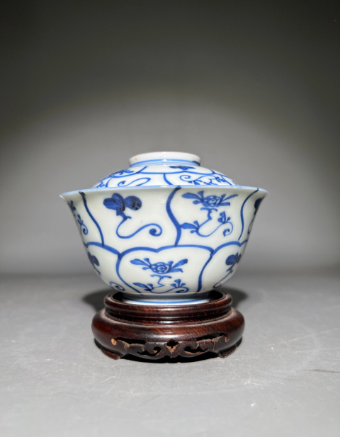 古玩陶瓷精品青花靈芝紋蓋碗拍賣,當前價格4888元