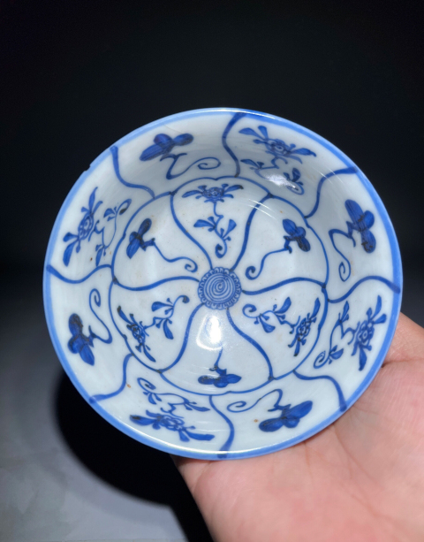 古玩陶瓷精品青花靈芝紋蓋碗拍賣,當前價格4888元