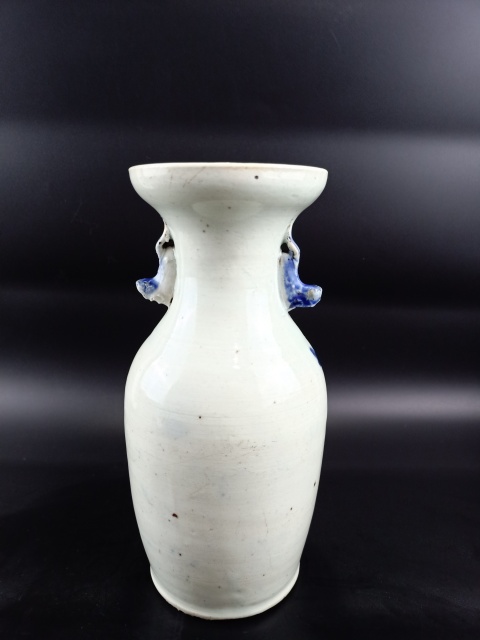 古玩陶瓷晚清豆青釉青花花卉紋獅耳洗口瓶拍賣，當前價格1680元