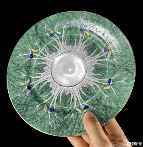 古玩陶瓷萊菔蝶紋盤(pán)拍賣(mài)，當(dāng)前價(jià)格2000元