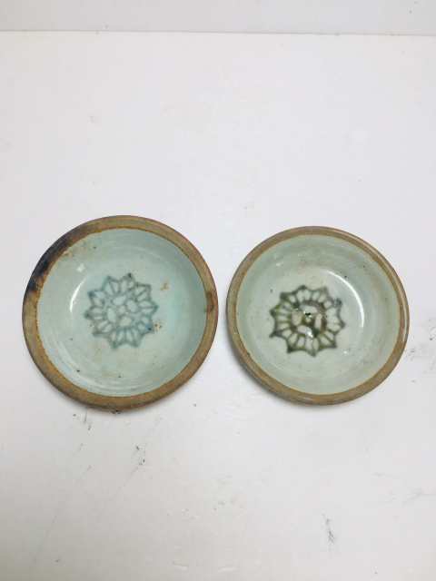 古玩陶瓷青花花卉紋筆舔一對拍賣，當前價格0元