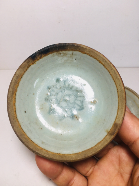 古玩陶瓷青花花卉紋筆舔一對拍賣，當前價格0元