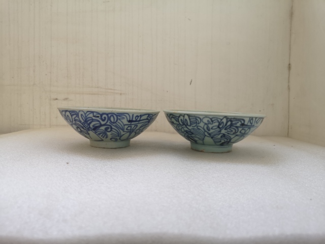 古玩陶瓷淡描青花花卉喜字碗拍賣，當前價格450元