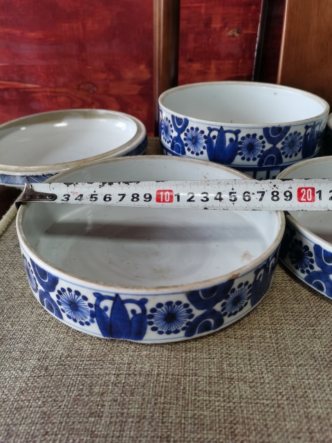 古玩陶瓷【稀有層盒】清中晚期青花花卉紋疊盒拍賣,當前價格780元