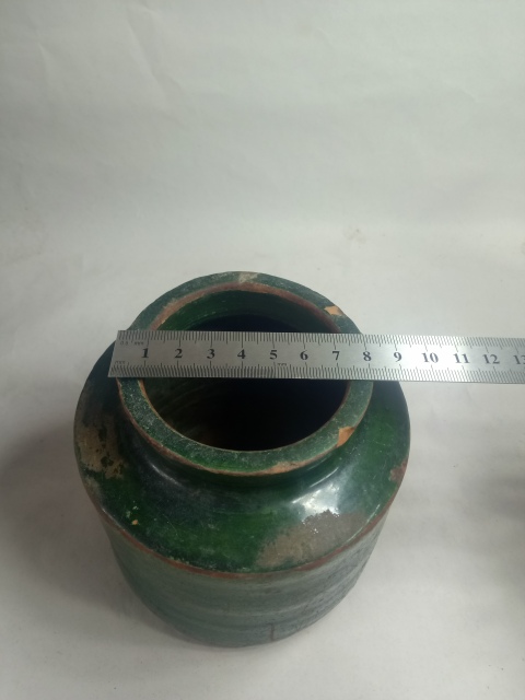 古玩陶瓷明末清初～單色綠釉唇口罐拍賣，當前價格288元