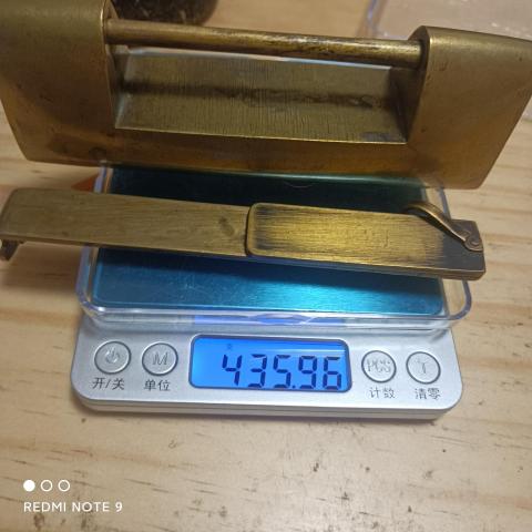 古玩銅器(茂源)民國(guó)大元寶滾刀口銅鎖拍賣,當(dāng)前價(jià)格548元