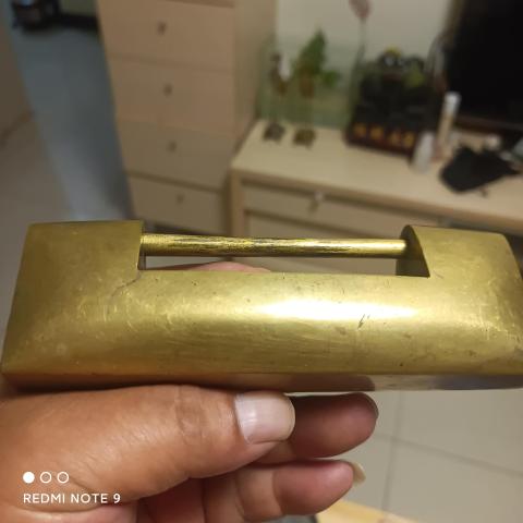 古玩銅器(茂源)民國(guó)大元寶滾刀口銅鎖拍賣,當(dāng)前價(jià)格548元