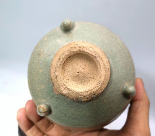 古玩陶瓷青釉弦紋三足香爐拍賣，當前價格7600元