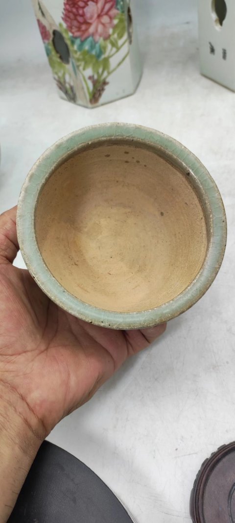 古玩陶瓷青釉弦紋三足香爐拍賣，當前價格7600元