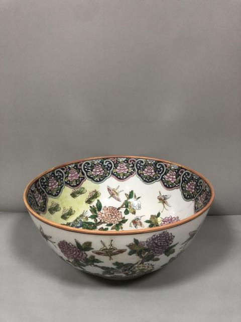 古玩陶瓷平臺保真花鳥蝶紋彩繪大碗拍賣，當(dāng)前價格2600元