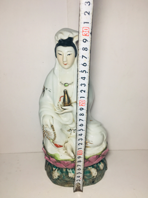 古玩陶瓷觀音塑像拍賣,當前價格0元