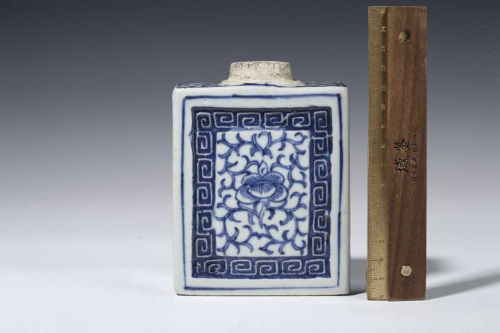 中国古美術品　青花　壺　氷梅茶葉罐　高さ：約11cm 中国古美術品 青花 壺 氷梅茶葉罐 高さ：約11cm - メルカリ