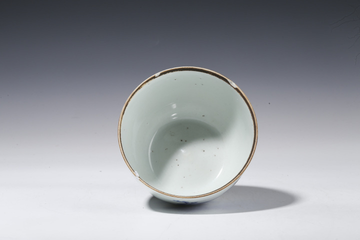 古玩陶瓷晚清·青花人物博弈圖蓋缸拍賣，當前價格2900元