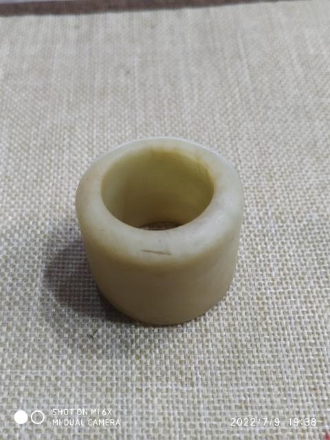 古玩玉器晚清玉扳指拍賣,當(dāng)前價(jià)格1688元