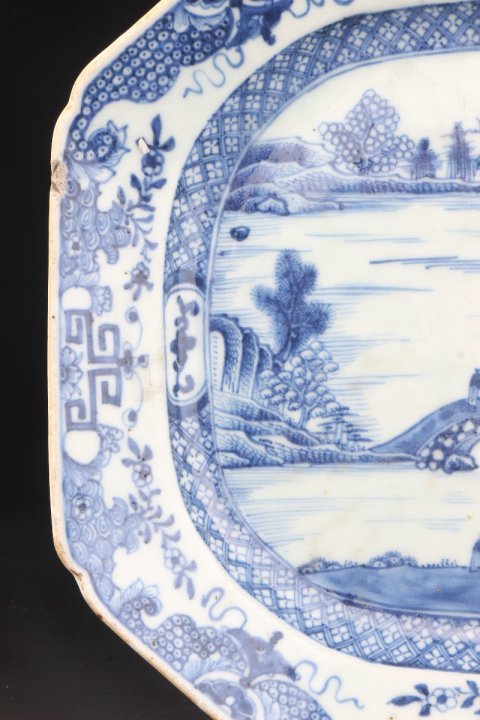 古玩陶瓷6448】清乾隆 青花山水樓閣高士圖長方盤拍賣,當前價格3900元