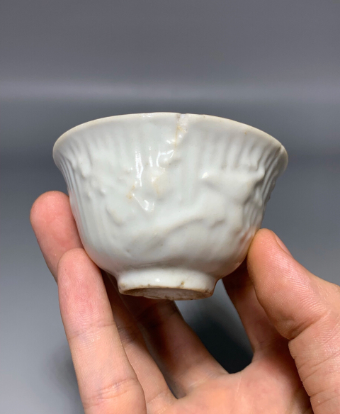 古玩陶瓷（清代）德化窯白釉喜上眉梢紋杯拍賣，當前價格0元