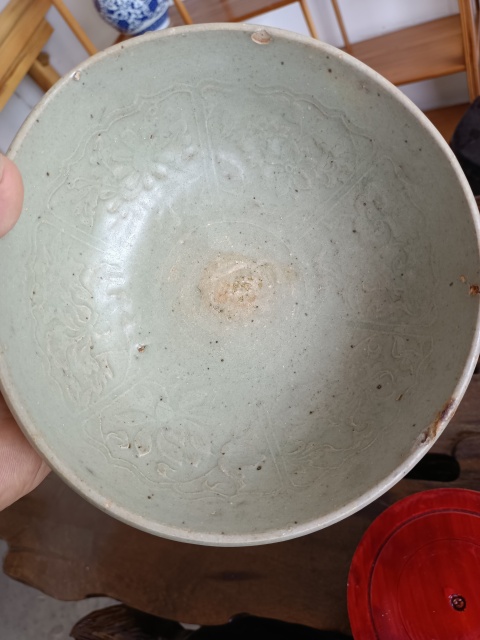 古玩陶瓷元代龍泉窯系青釉模印花卉紋碗拍賣，當(dāng)前價格1800元