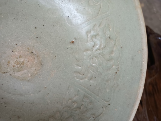 古玩陶瓷元代龍泉窯系青釉模印花卉紋碗拍賣，當(dāng)前價格1800元